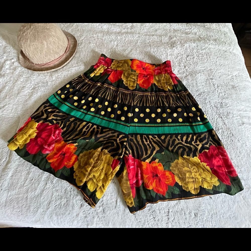 New vintage MELROSE floral shorts size 6